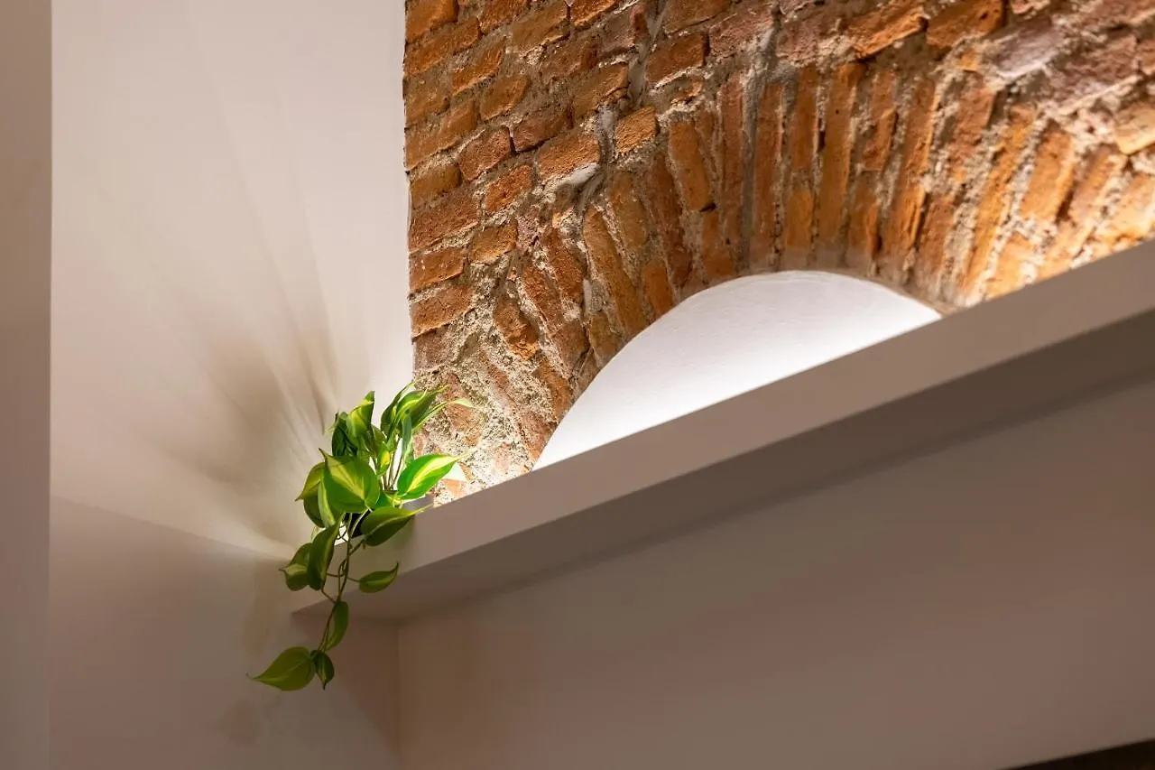 Milano City Apartments - Duomo Brera - Elegant Suite In Design District 0*, Milan Italy