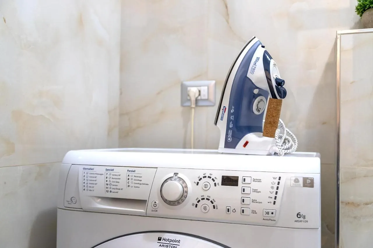 Milano City Apartments - Duomo Brera - Elegant Suite In Design District